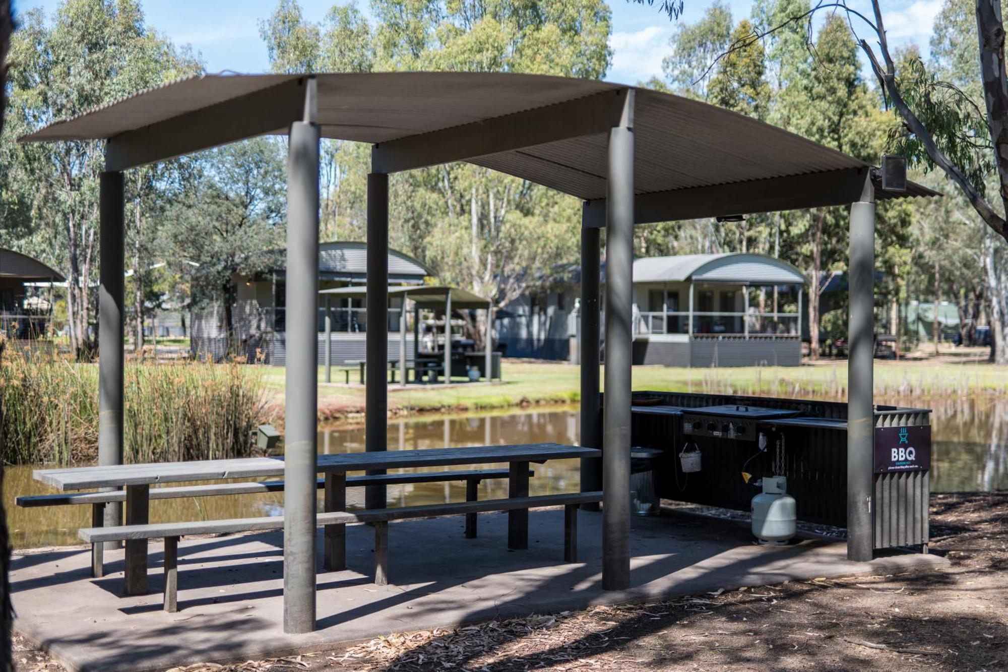 Tasman Holiday Parks - Moama On The Murray Buitenkant foto